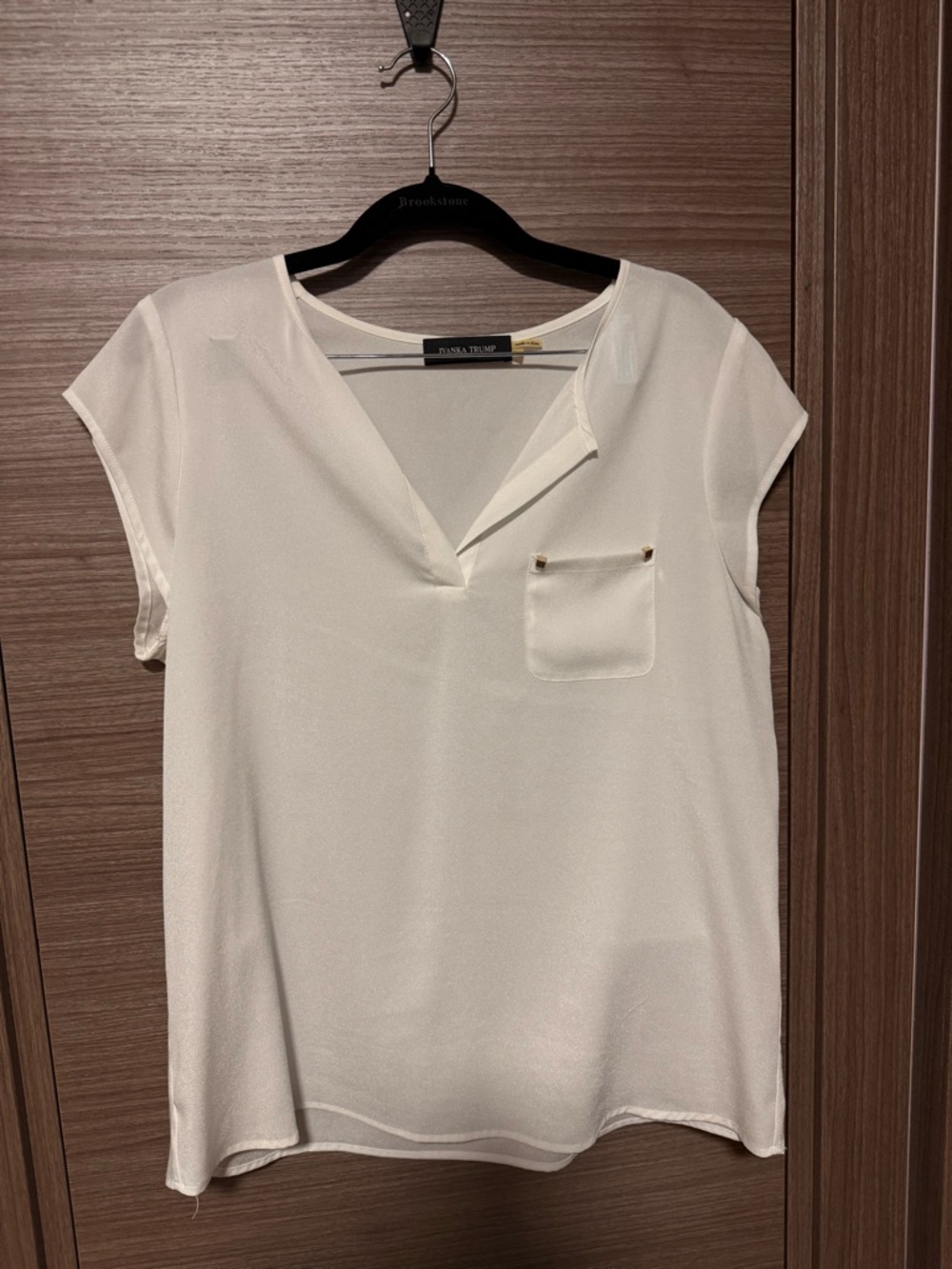 Ivanka Trump White V-Neck Short Sleeve Blouse
